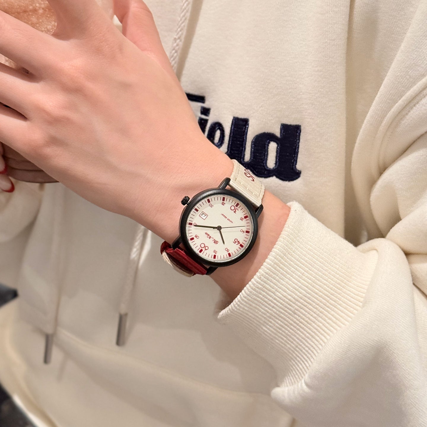 Women’s Casual Fashion Watch with Date Display