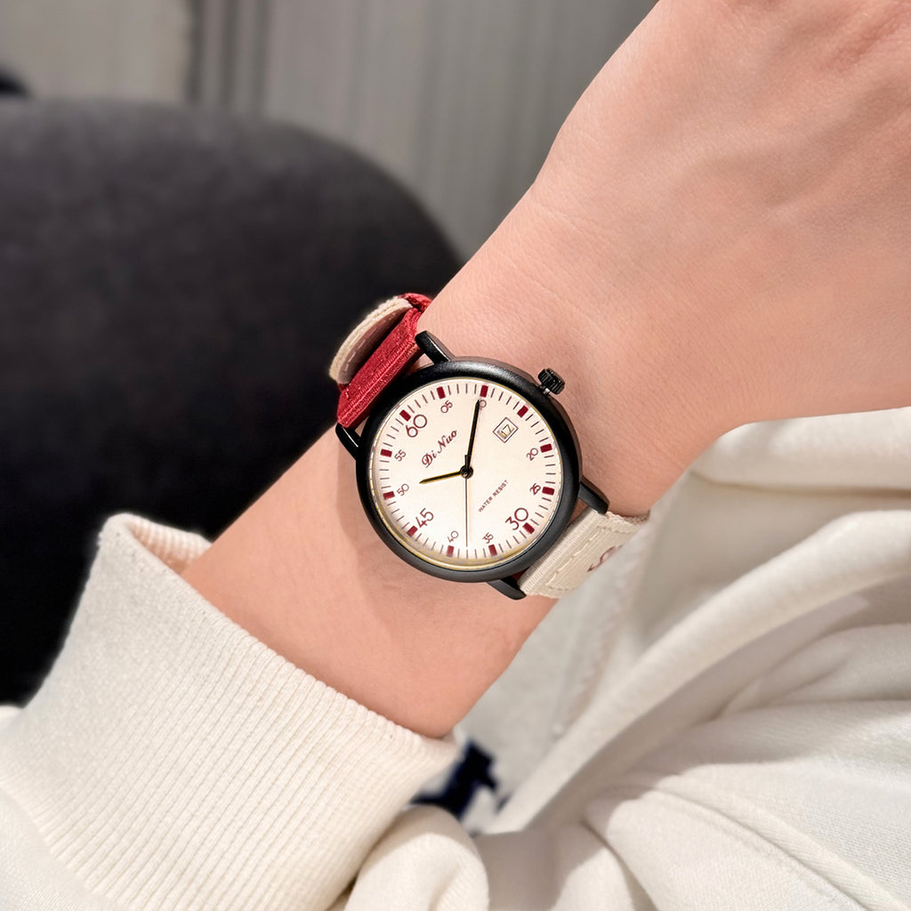 Women’s Casual Fashion Watch with Date Display