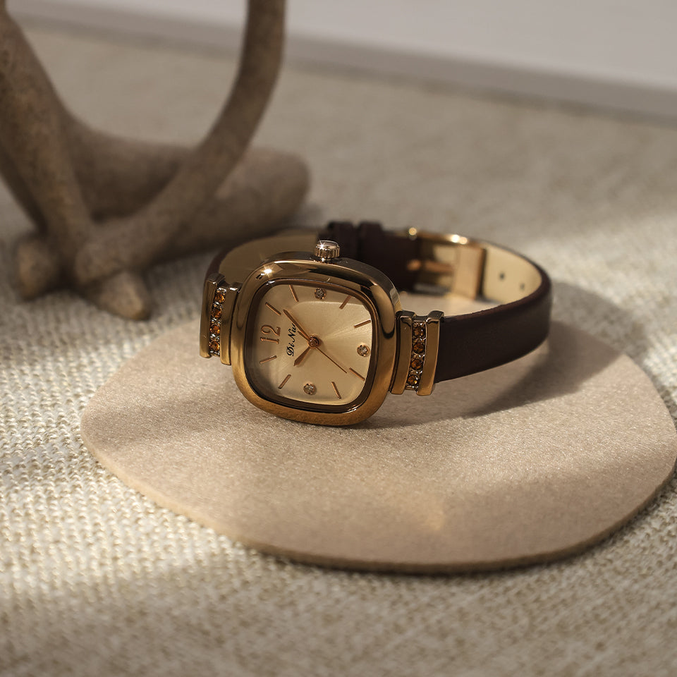 Women’s Mini Square Vintage Fashion Watch